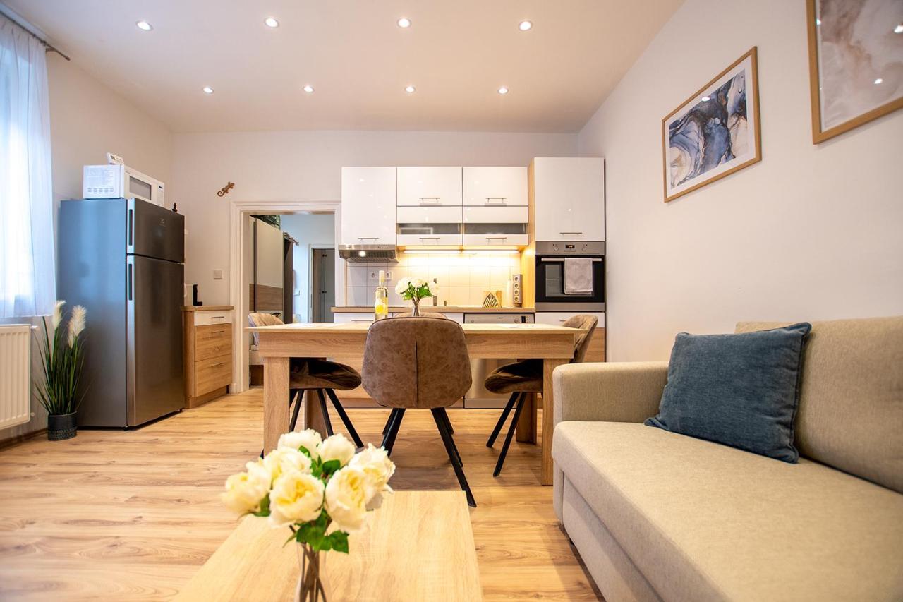 Apartmán Zora Lak Šoproň Exteriér fotografie