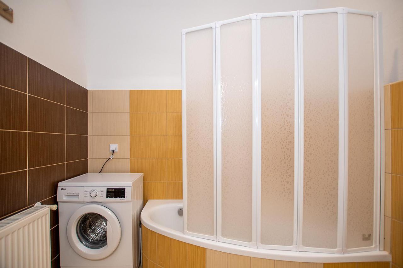 Apartmán Zora Lak Šoproň Exteriér fotografie